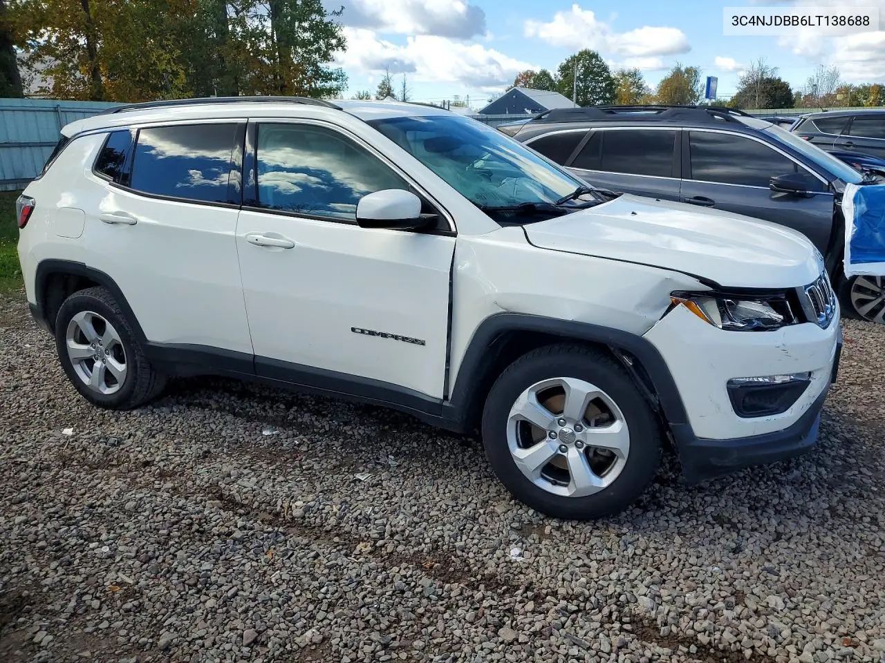 2020 JEEP COMPASS VIN 3C4NJDBB6LT138688 — фото 4