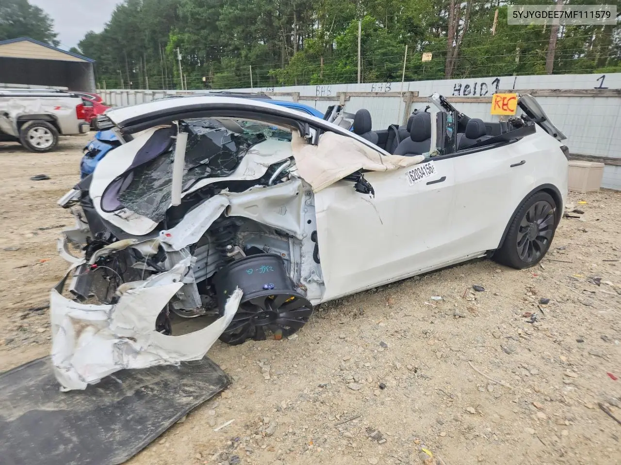 TESLA MODEL Y 2021, VIN 5YJYGDEE7MF111579