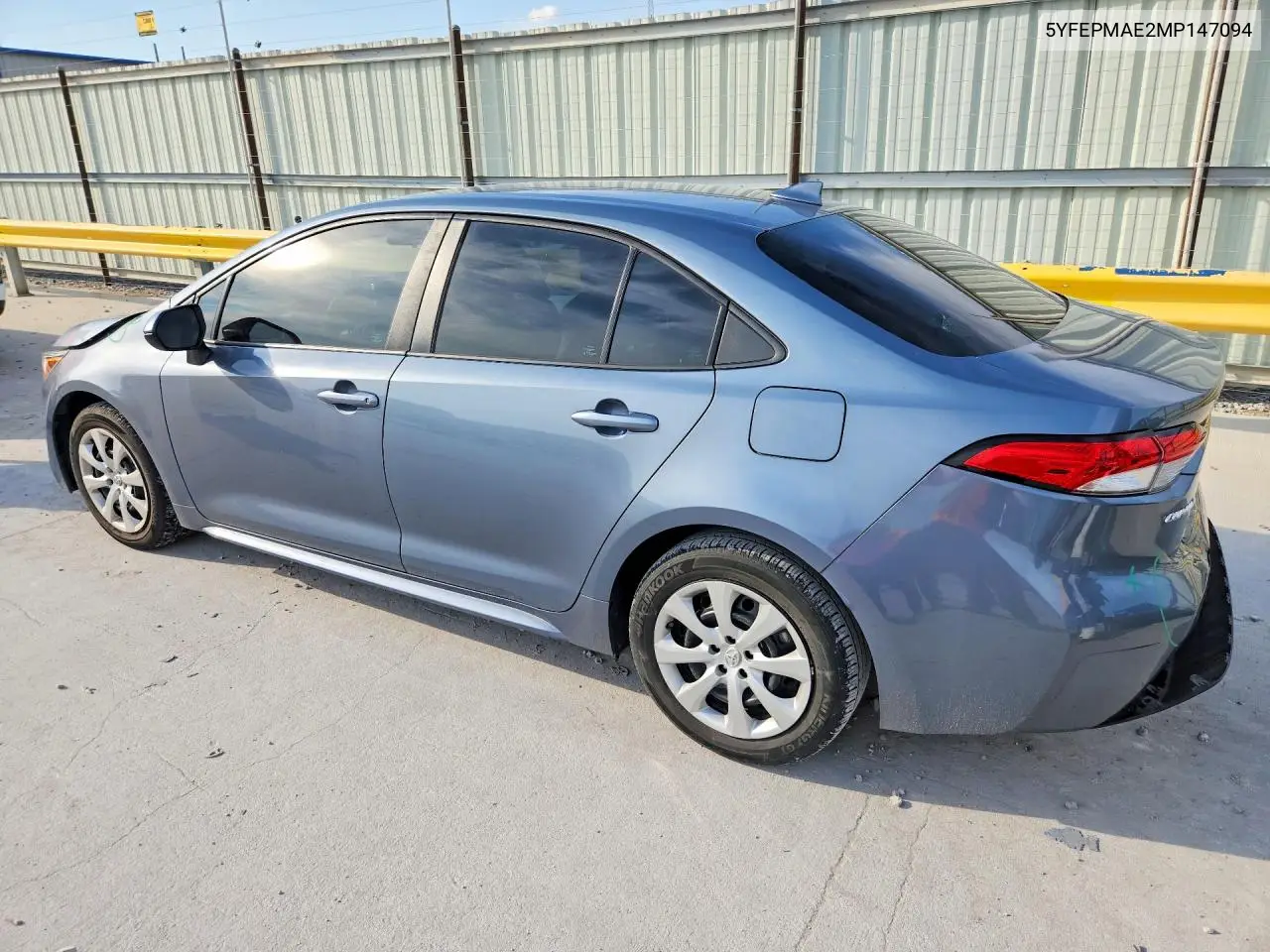 2021 TOYOTA COROLLA VIN 5YFEPMAE2MP147094 — фото 2