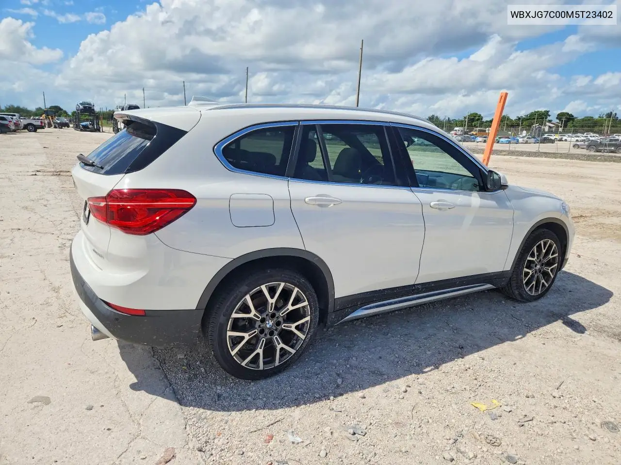 2021 BMW X1 VIN WBXJG7C00M5T23402 — фото 3