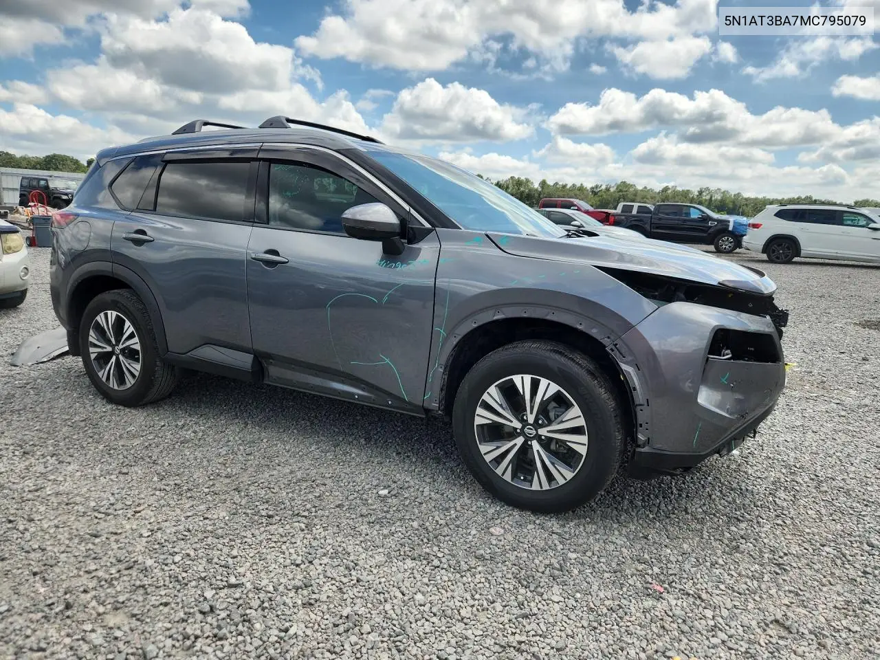 2021 NISSAN ROGUE VIN 5N1AT3BA7MC795079 — фото 4