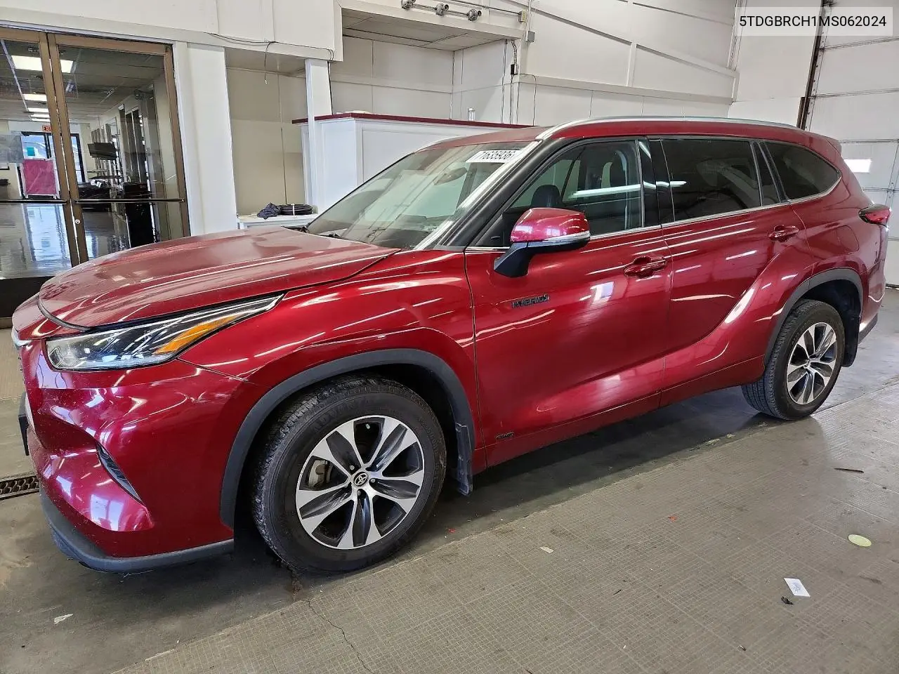 TOYOTA HIGHLANDER 2021, VIN 5TDGBRCH1MS062024