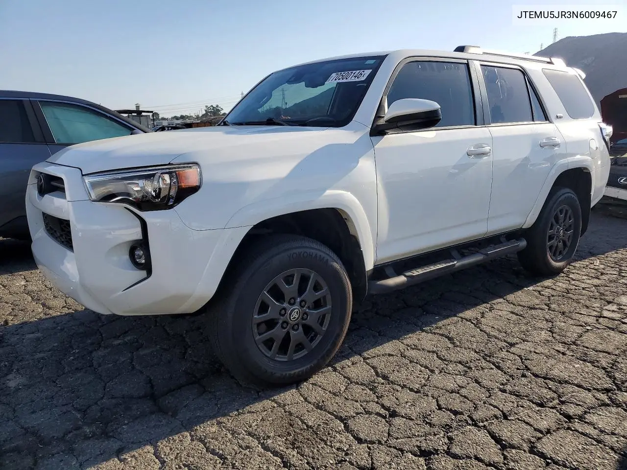 TOYOTA 4RUNNER 2022, VIN JTEMU5JR3N6009467