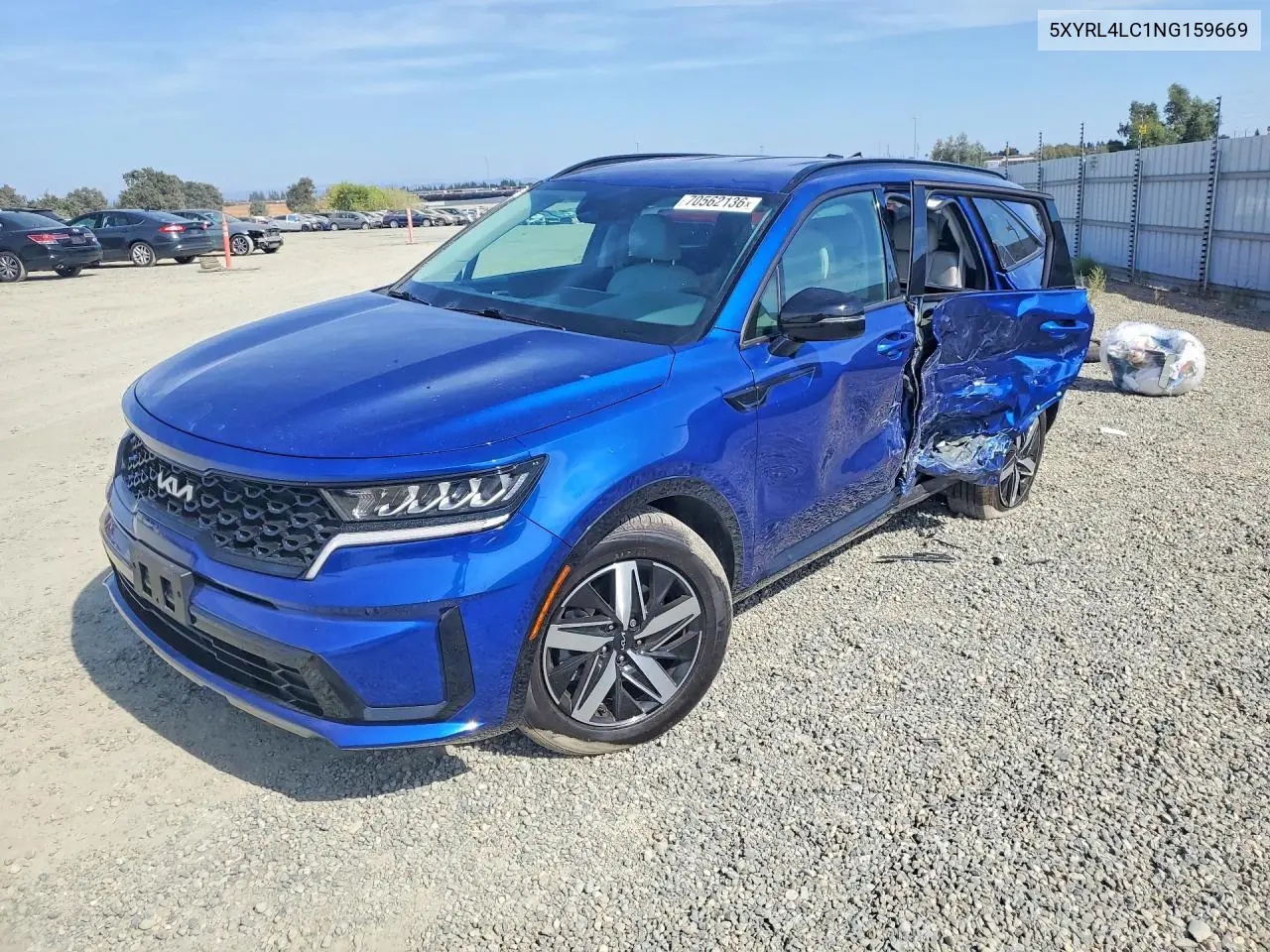 KIA SORENTO 2022, VIN 5XYRL4LC1NG159669