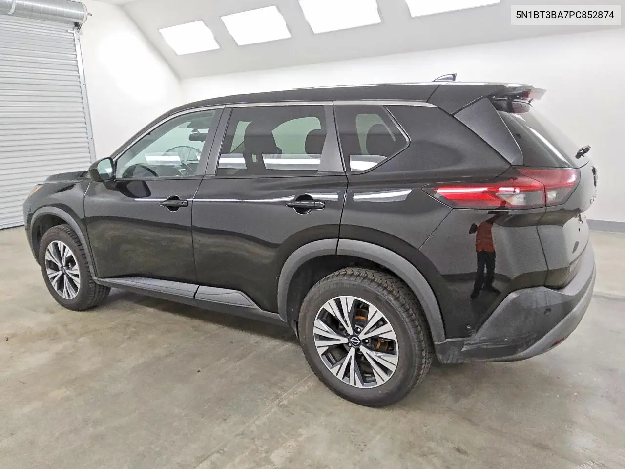 2023 NISSAN ROGUE VIN 5N1BT3BA7PC852874 — фото 2
