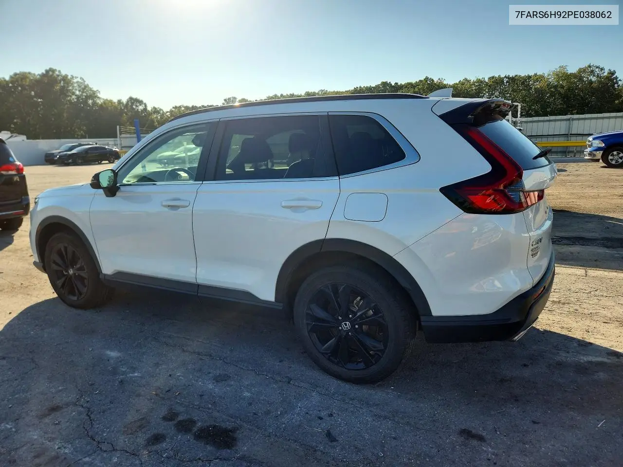 2023 HONDA CR-V VIN 7FARS6H92PE038062 — фото 2