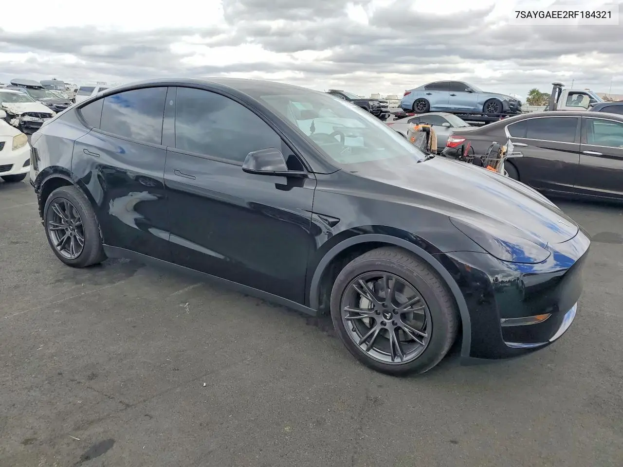 2024 TESLA MODEL Y VIN 7SAYGAEE2RF184321 — фото 4