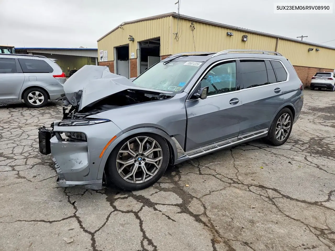 BMW X7 2024, VIN 5UX23EM06R9V08990