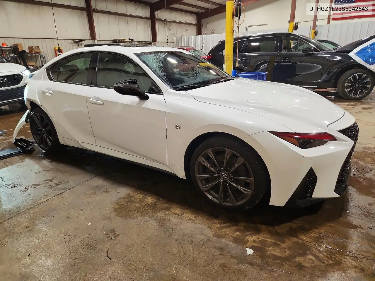 2025 LEXUS IS VIN JTHGZ1E23S5042543 — фото 4