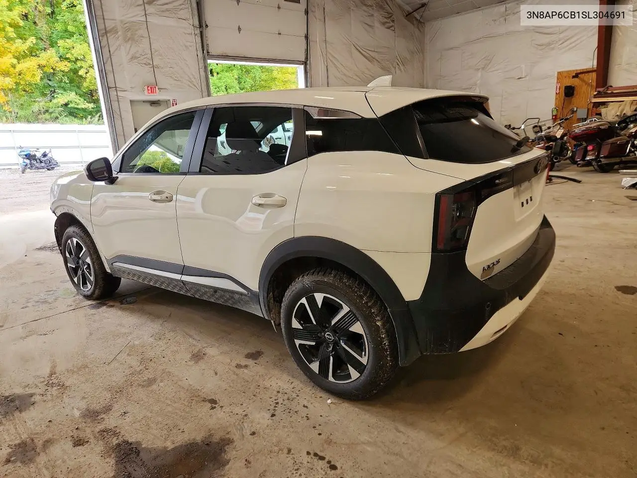 2025 NISSAN KICKS VIN 3N8AP6CB1SL304691 — фото 2