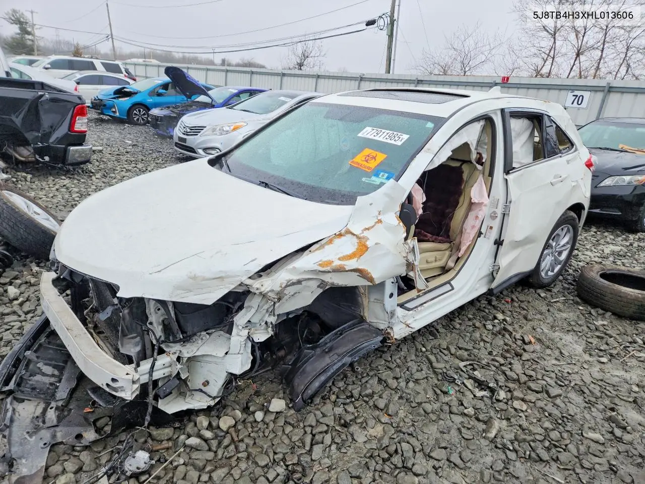 ACURA RDX 2017, VIN 5J8TB4H3XHL013606