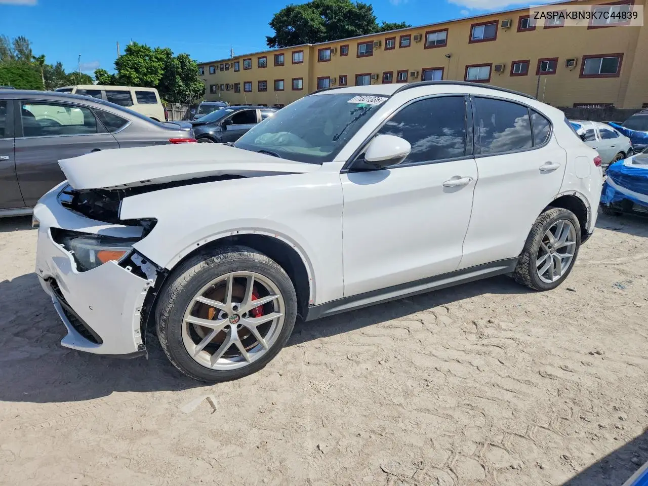 ALFA ROMEO STELVIO 2019, VIN ZASPAKBN3K7C44839