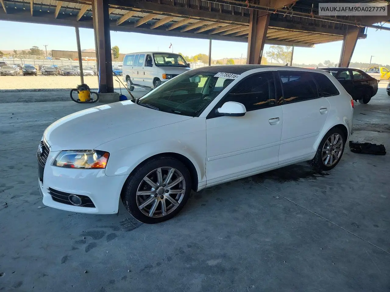 AUDI A3 2013, VIN WAUKJAFM9DA027779
