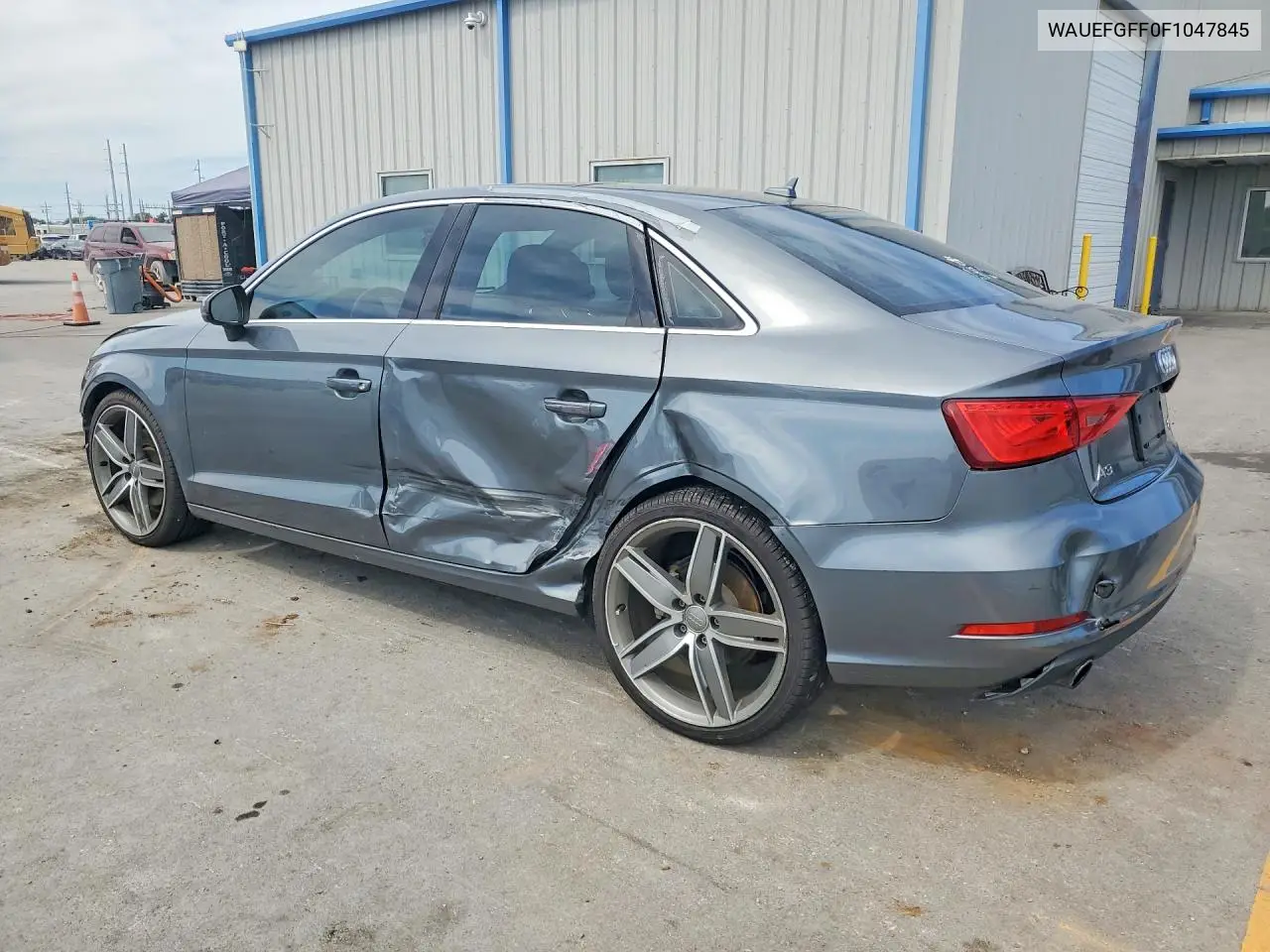 2015 AUDI A3 VIN WAUEFGFF0F1047845 — фото 2