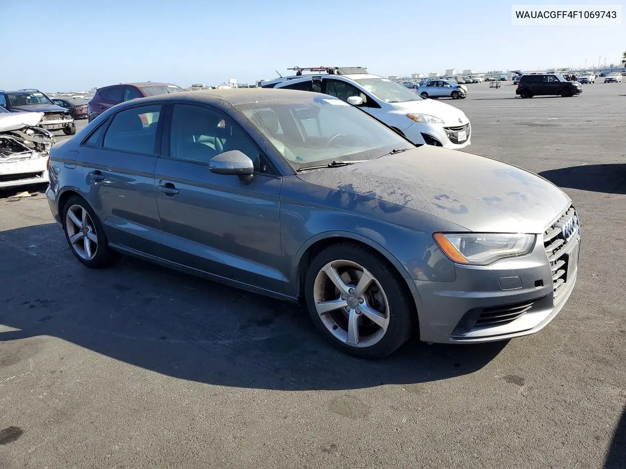 2015 AUDI A3 VIN WAUACGFF4F1069743 — фото 4