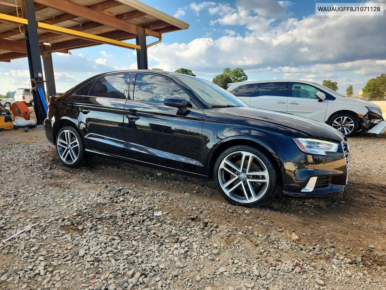 2018 AUDI A3 VIN WAUAUGFF8J1071128 — фото 4
