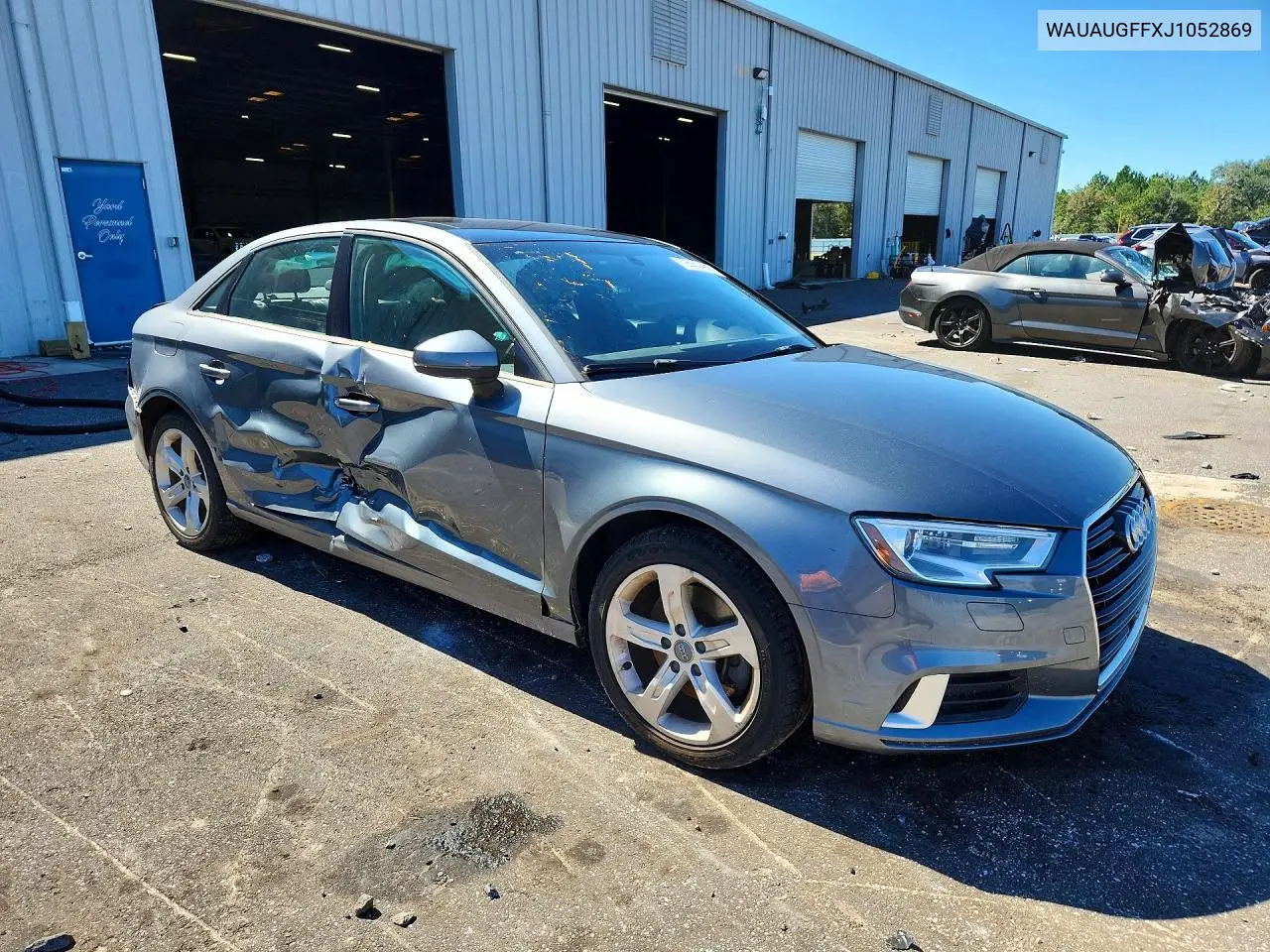 2018 AUDI A3 VIN WAUAUGFFXJ1052869 — фото 4