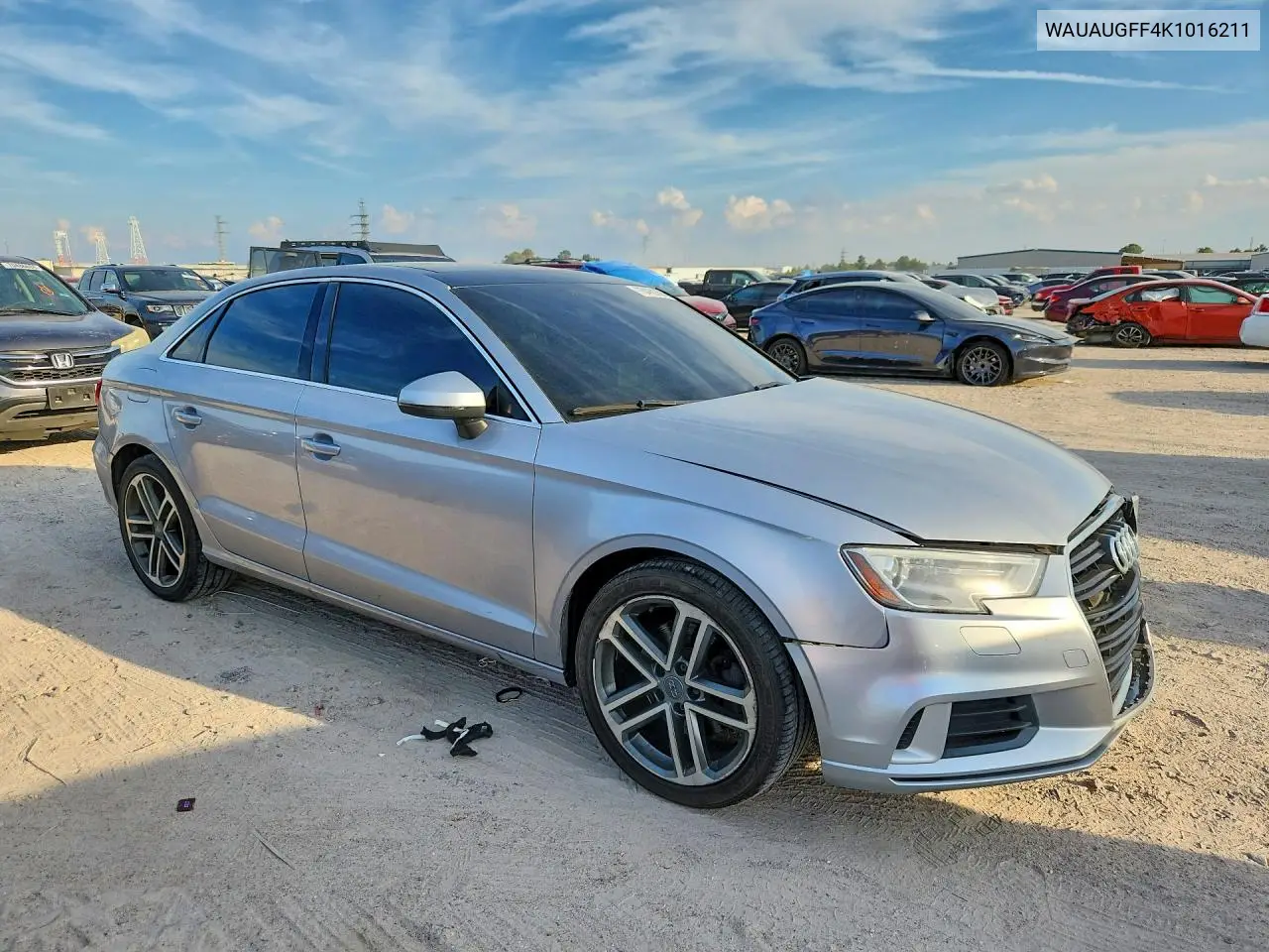 2019 AUDI A3 VIN WAUAUGFF4K1016211 — фото 4