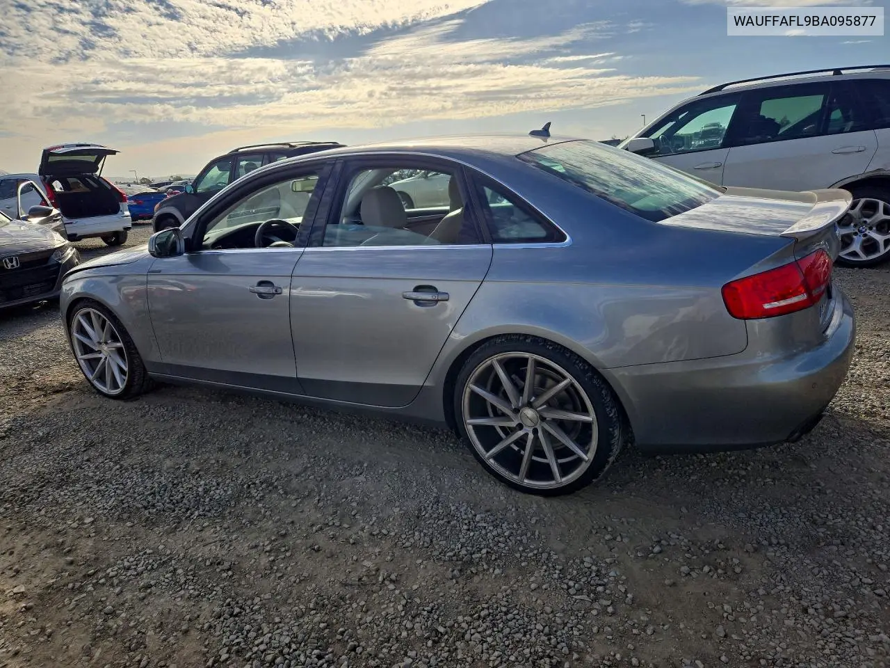2011 AUDI A4 VIN WAUFFAFL9BA095877 — фото 2