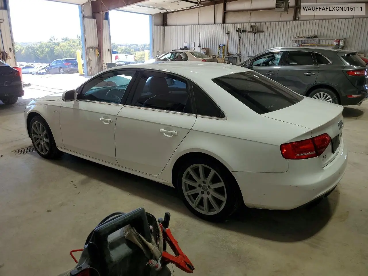 2012 AUDI A4 VIN WAUFFAFLXCN015111 — фото 2