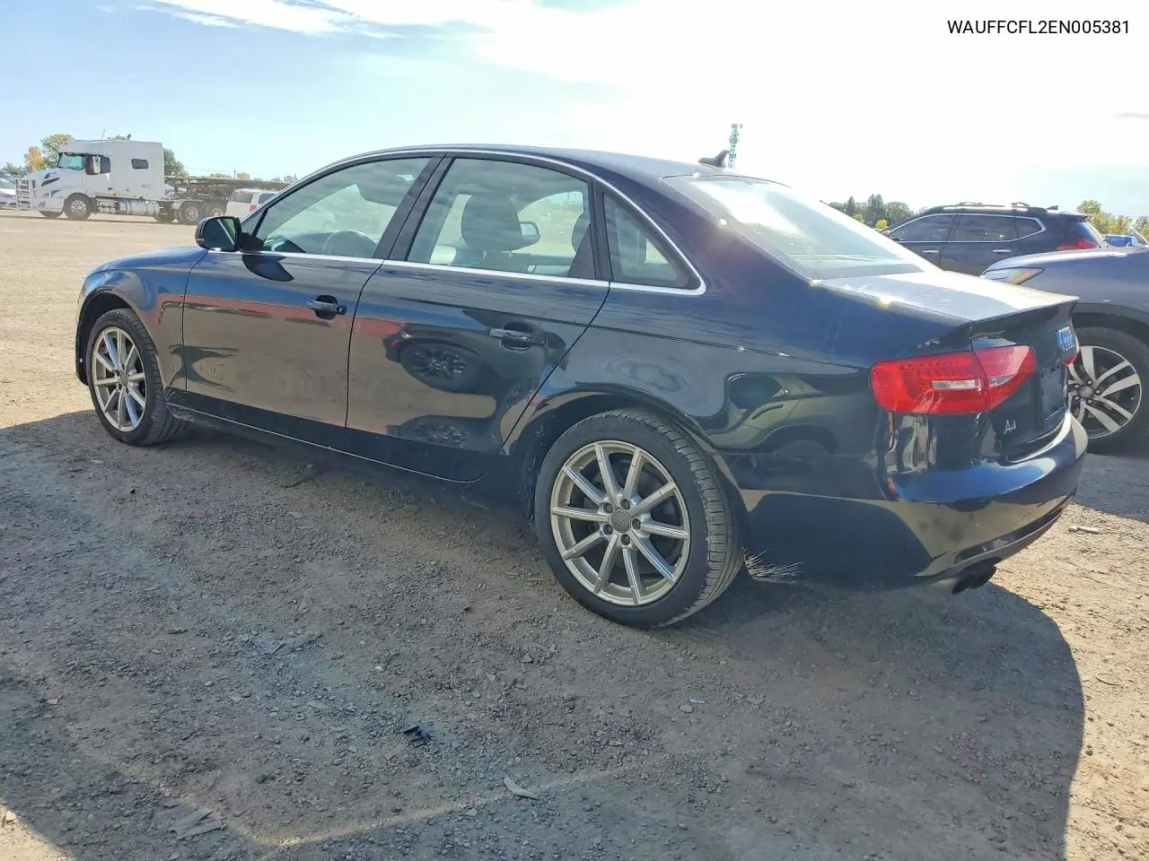 2014 AUDI A4 VIN WAUFFCFL2EN005381 — фото 2