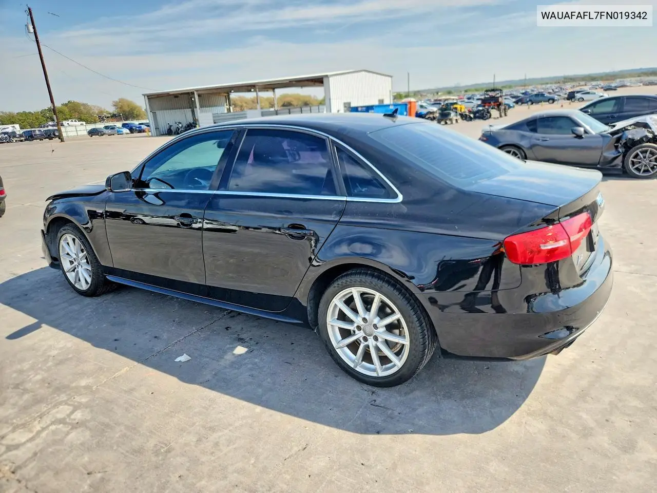 2015 AUDI A4 VIN WAUAFAFL7FN019342 — фото 2
