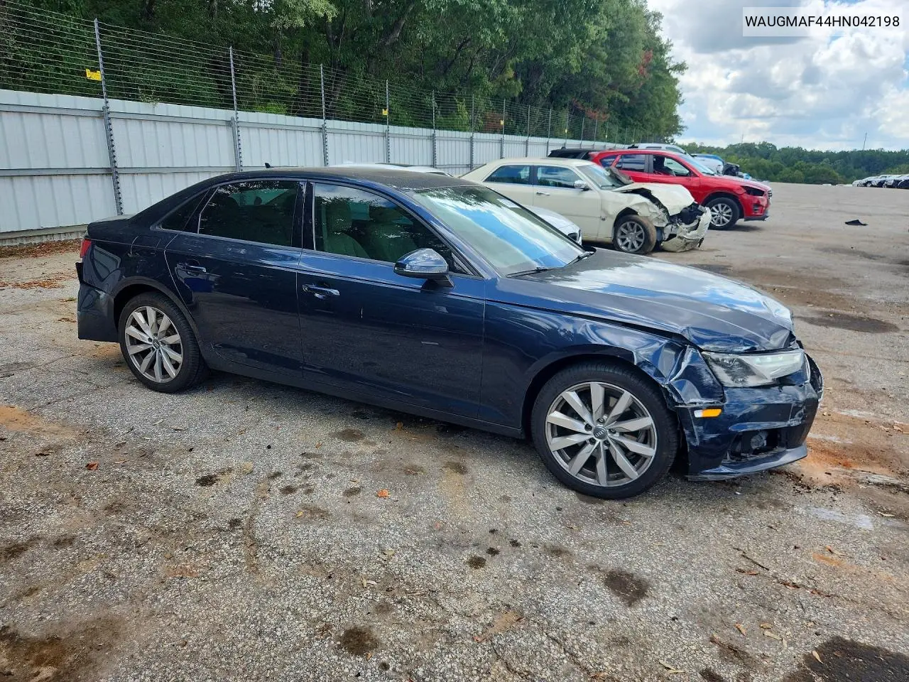 2017 AUDI A4 VIN WAUGMAF44HN042198 — фото 4