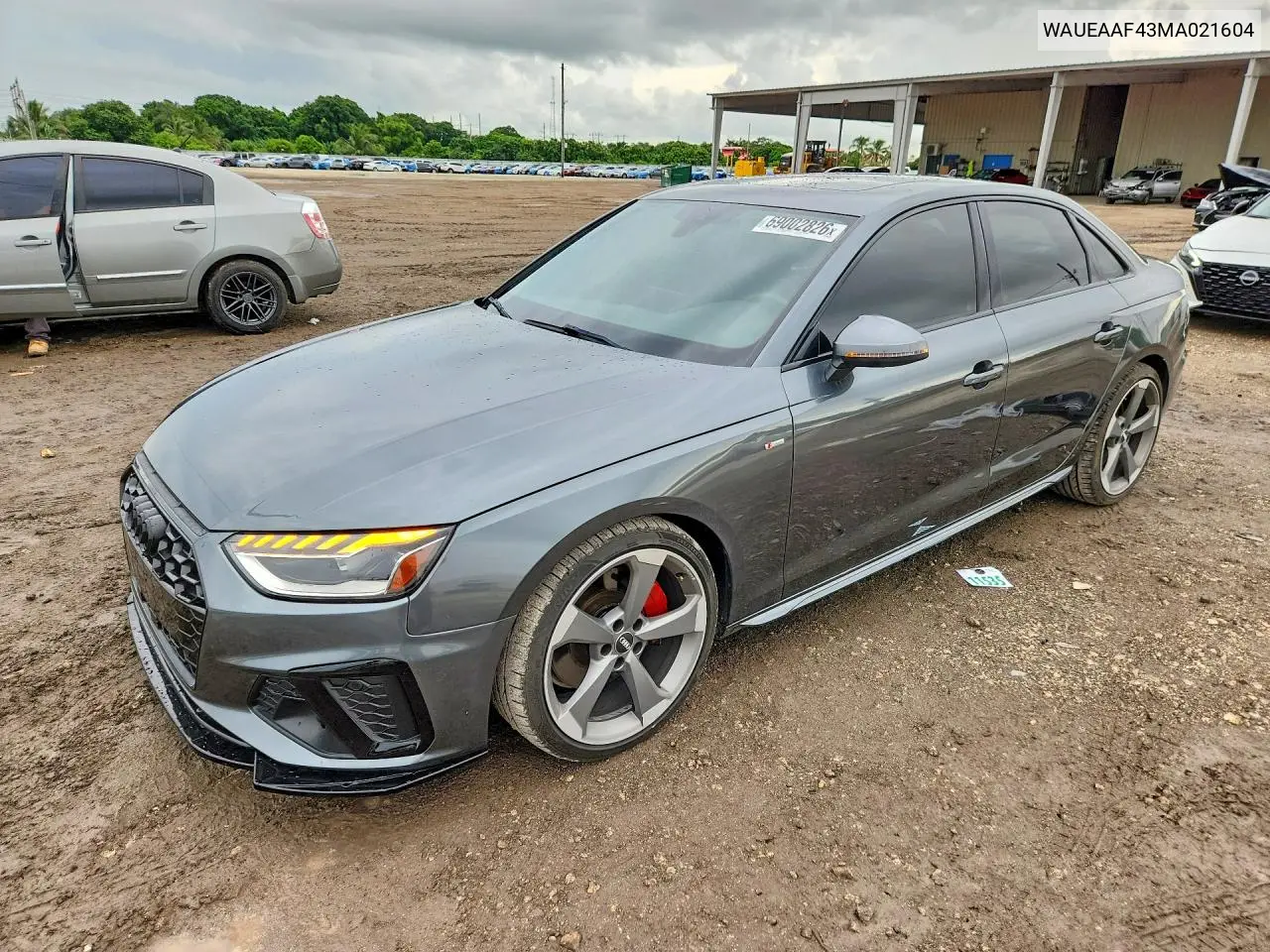 AUDI A4 2021, VIN WAUEAAF43MA021604