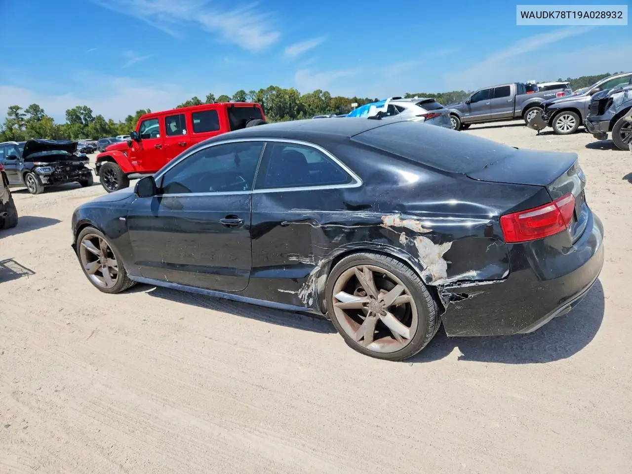 2009 AUDI A5 VIN WAUDK78T19A028932 — фото 2