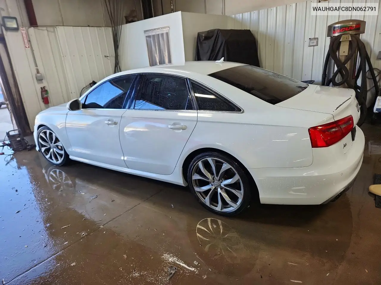 2013 AUDI A6 VIN WAUHGAFC8DN062791 — фото 2