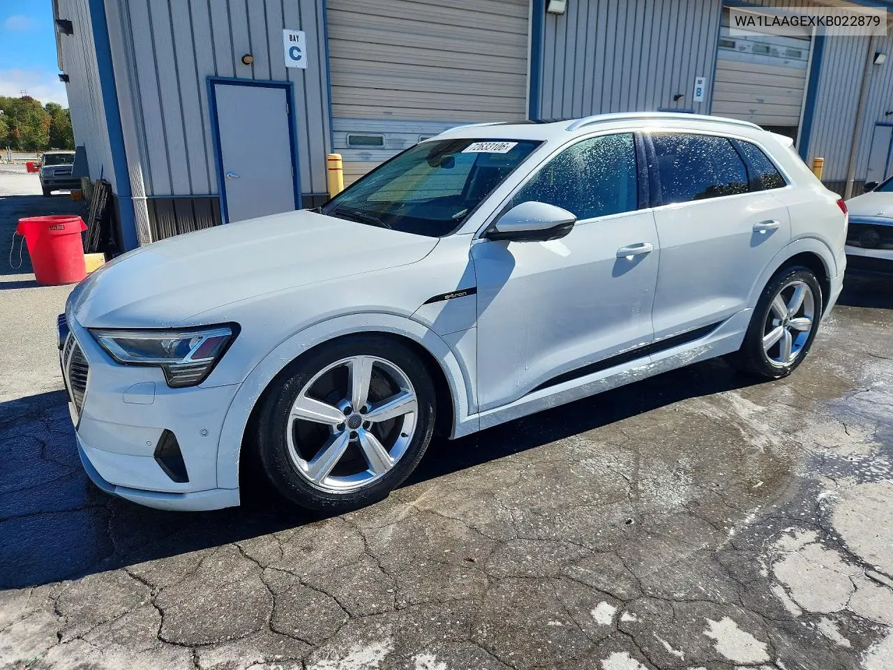 AUDI E-TRON 2019, VIN WA1LAAGEXKB022879