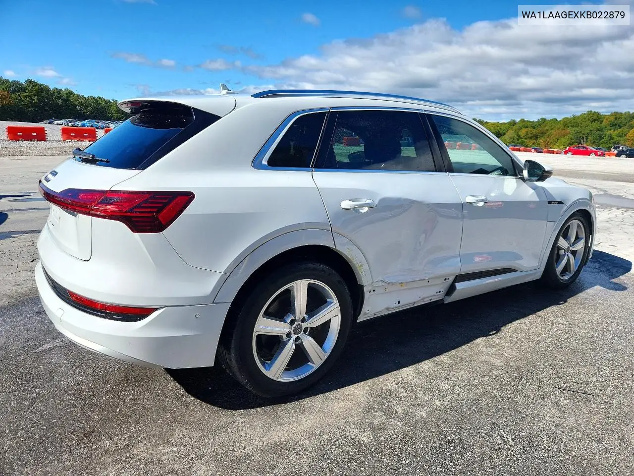 2019 AUDI E-TRON VIN WA1LAAGEXKB022879 — фото 3