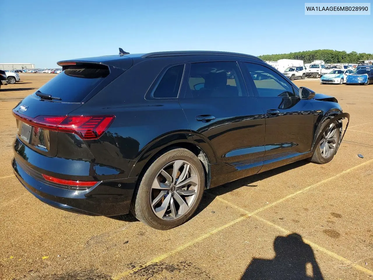 2021 AUDI E-TRON VIN WA1LAAGE6MB028990 — фото 3