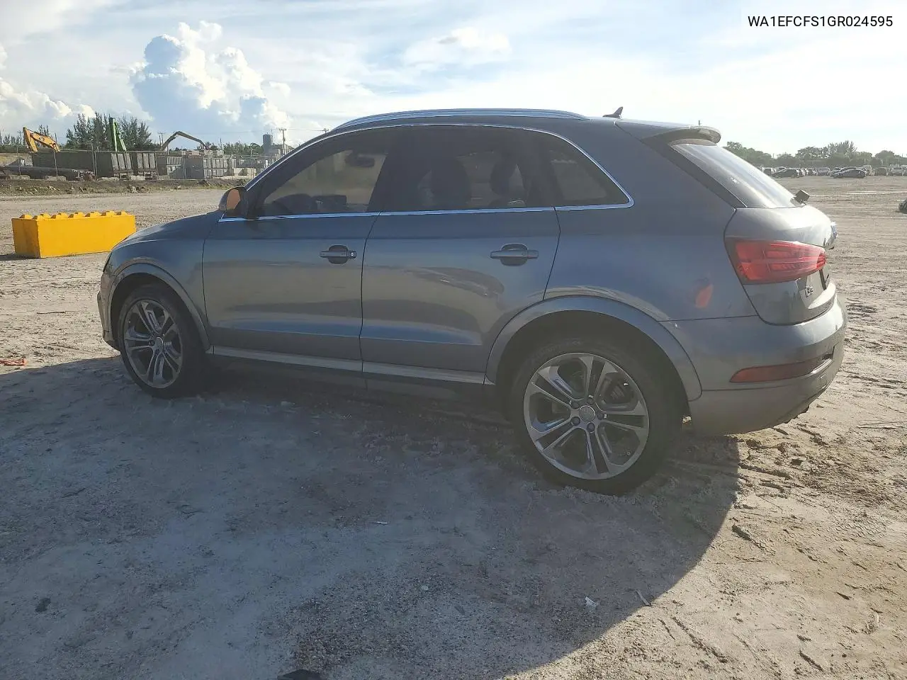 2016 AUDI Q3 VIN WA1EFCFS1GR024595 — фото 2