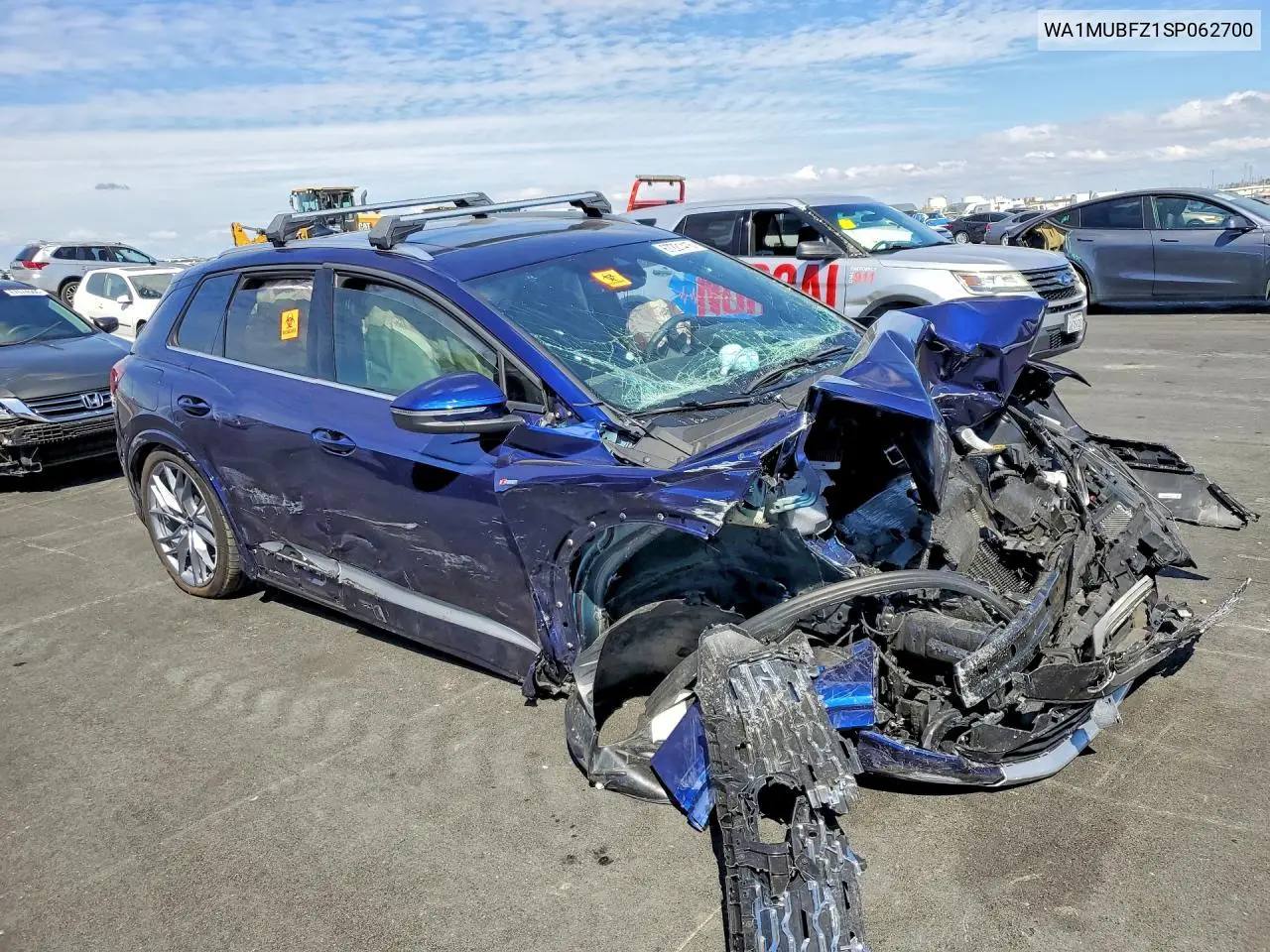 2025 AUDI Q4 E-TRON VIN WA1MUBFZ1SP062700 — фото 4