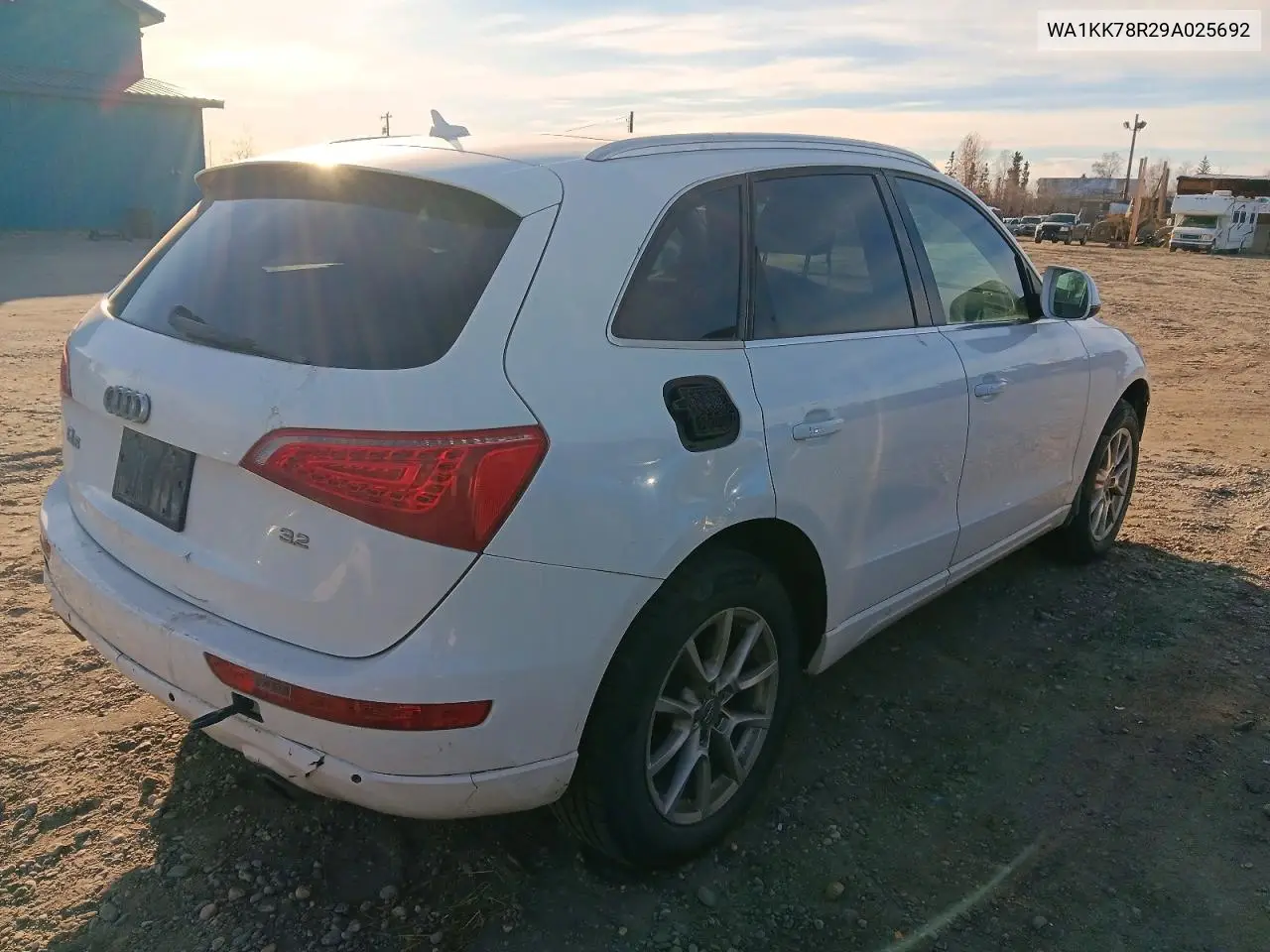 2009 AUDI Q5 VIN WA1KK78R29A025692 — фото 3