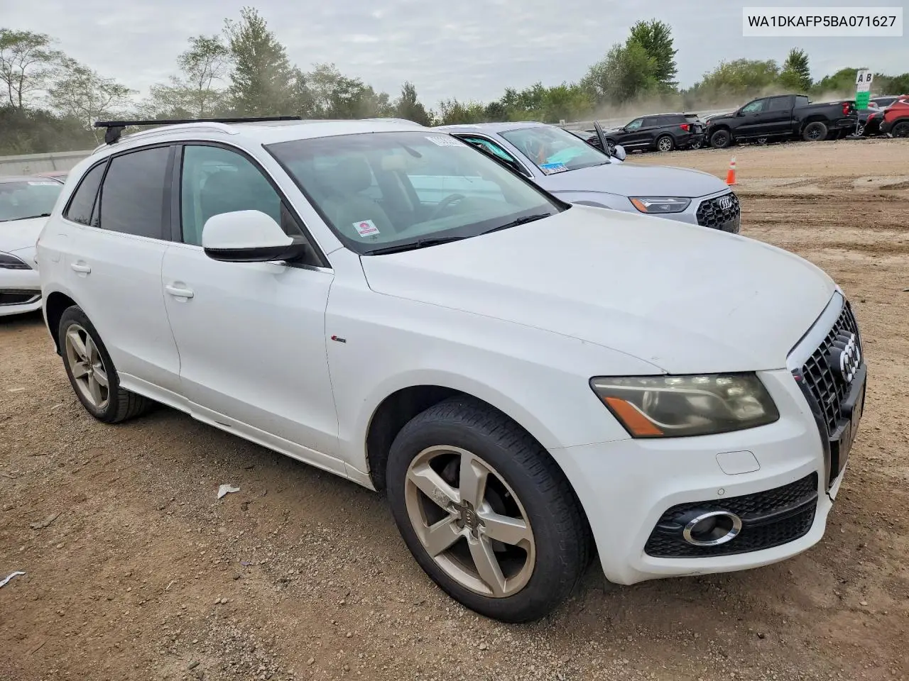 2011 AUDI Q5 VIN WA1DKAFP5BA071627 — фото 4