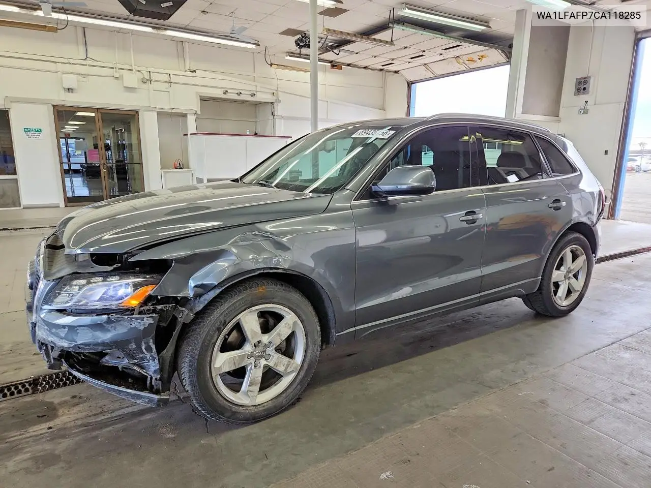 AUDI Q5 2012, VIN WA1LFAFP7CA118285