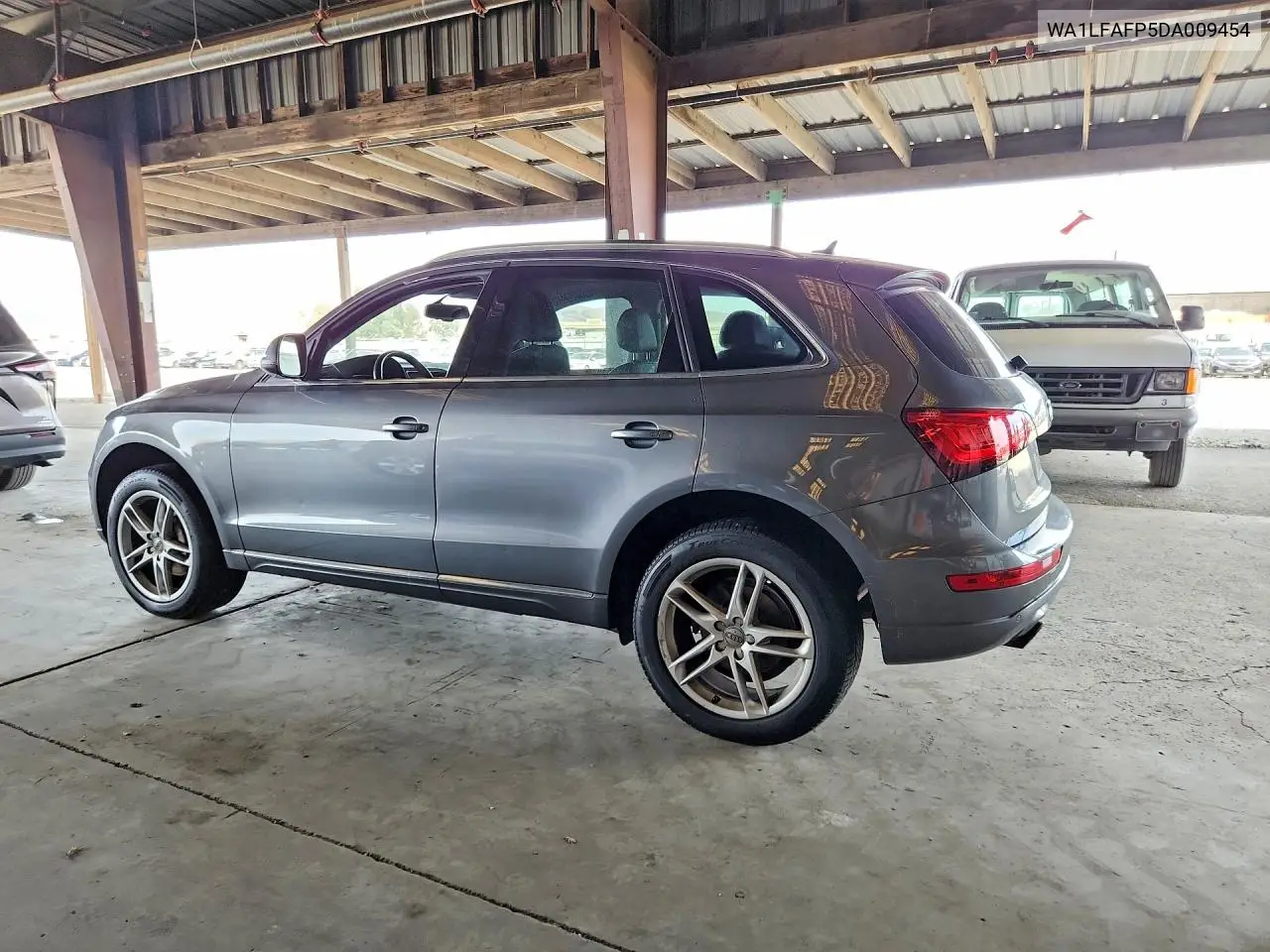 2013 AUDI Q5 VIN WA1LFAFP5DA009454 — фото 2