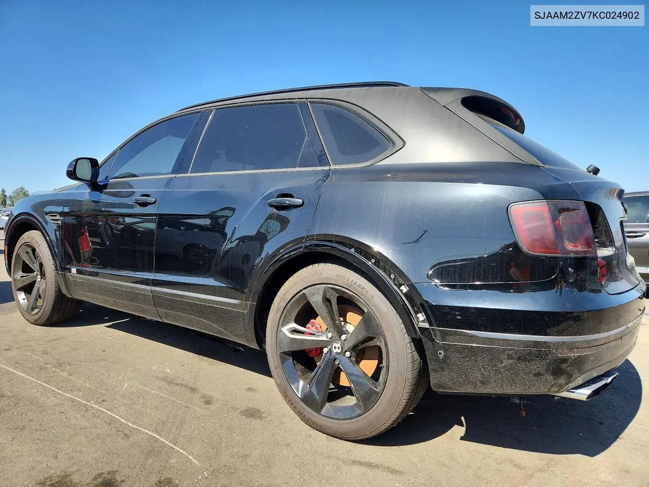 2019 BENTLEY BENTAYGA VIN SJAAM2ZV7KC024902 — фото 2