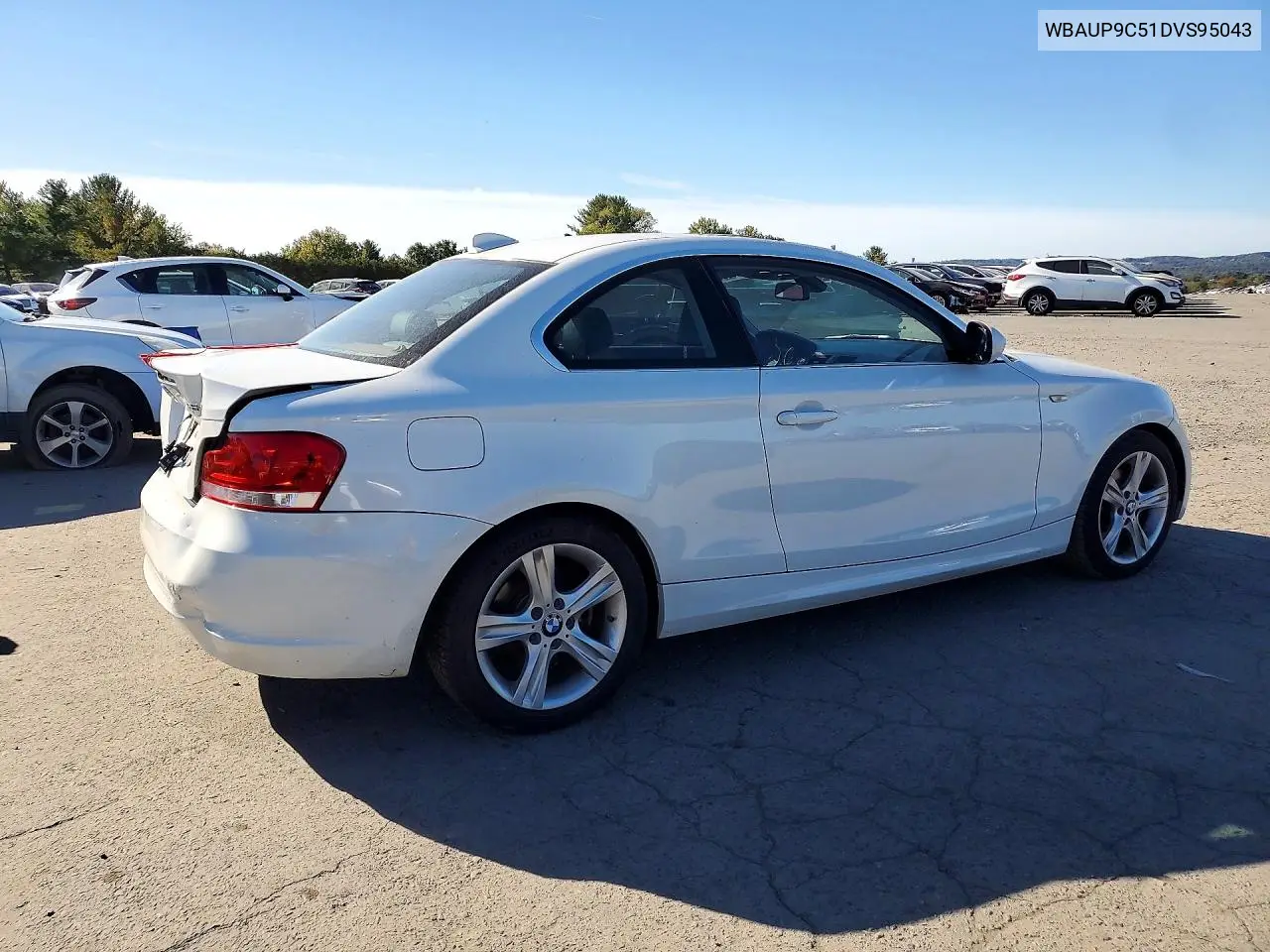 2013 BMW 1ER VIN WBAUP9C51DVS95043 — фото 3