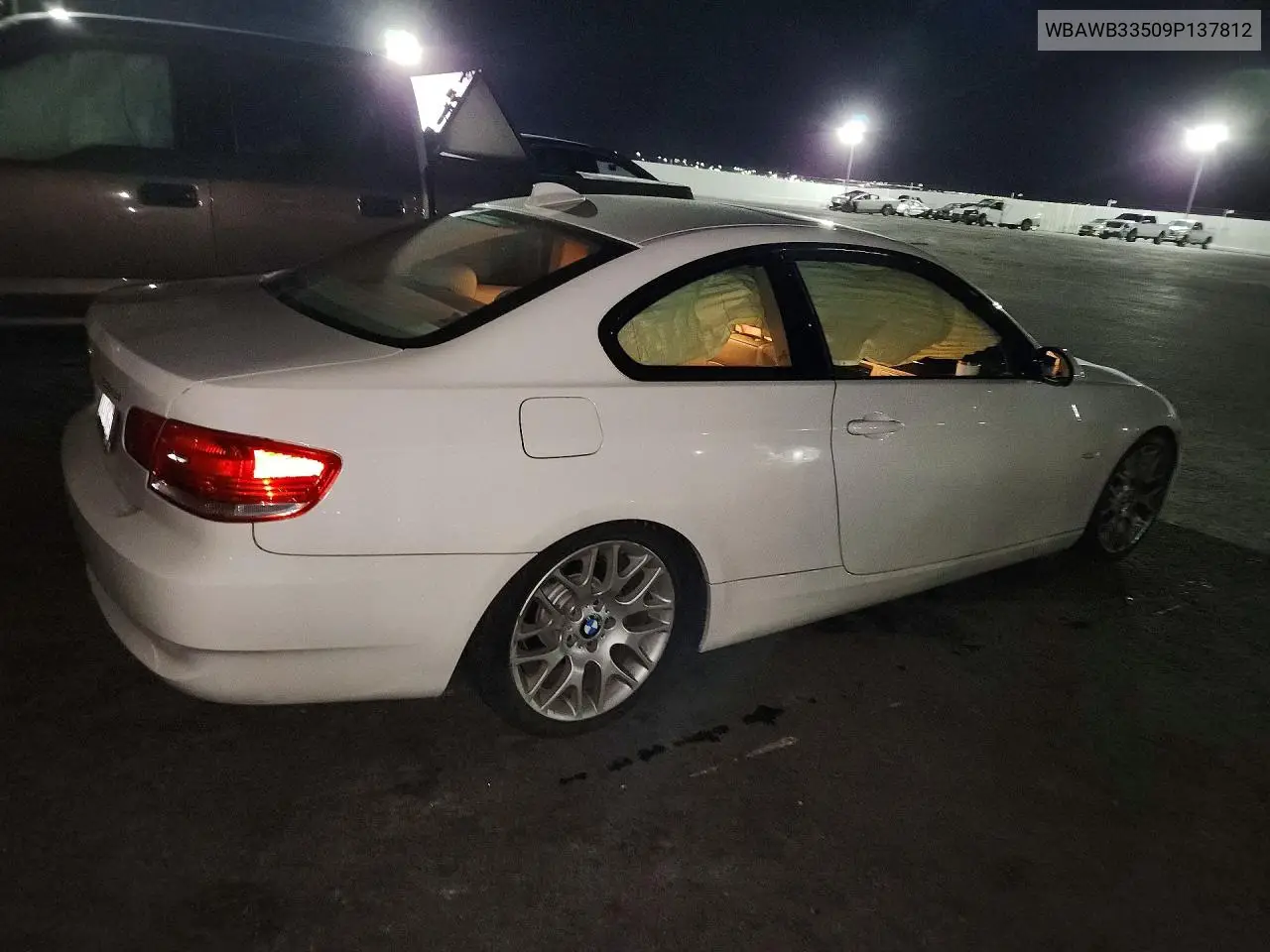 2009 BMW 3ER VIN WBAWB33509P137812 — фото 3