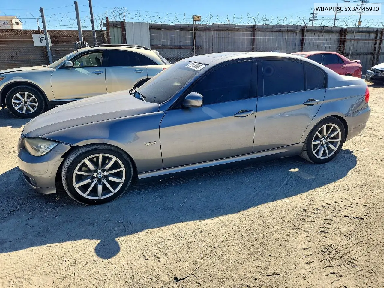 BMW 3ER 2011, VIN WBAPH5C5XBA445920