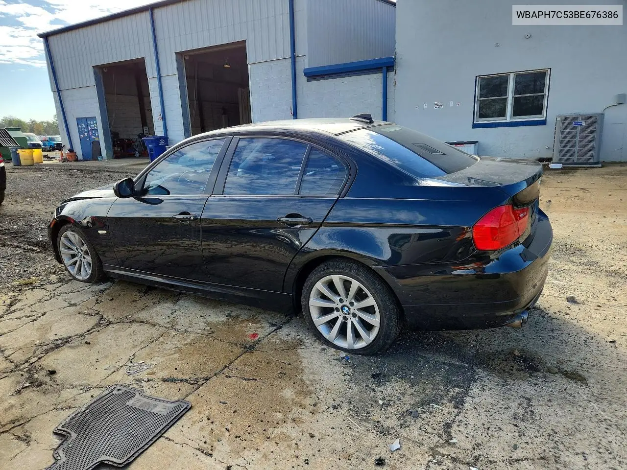 2011 BMW 3ER VIN WBAPH7C53BE676386 — фото 2