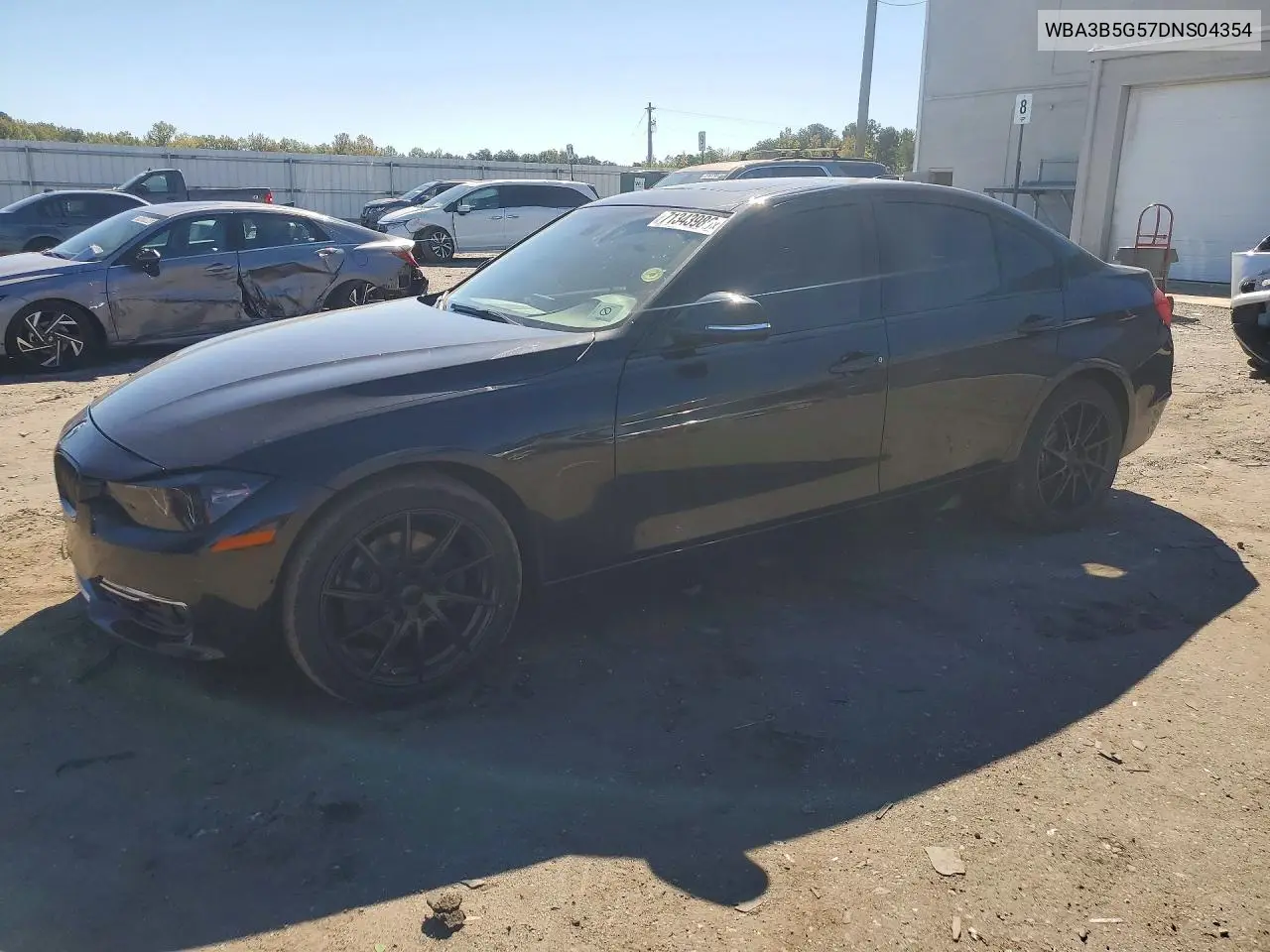 BMW 3ER 2013, VIN WBA3B5G57DNS04354
