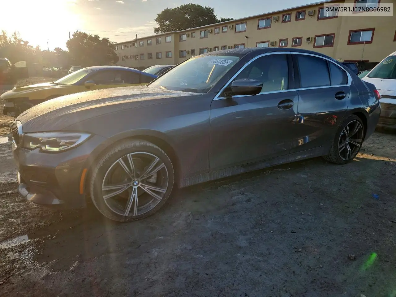 BMW 3ER 2022, VIN 3MW5R1J07N8C66982