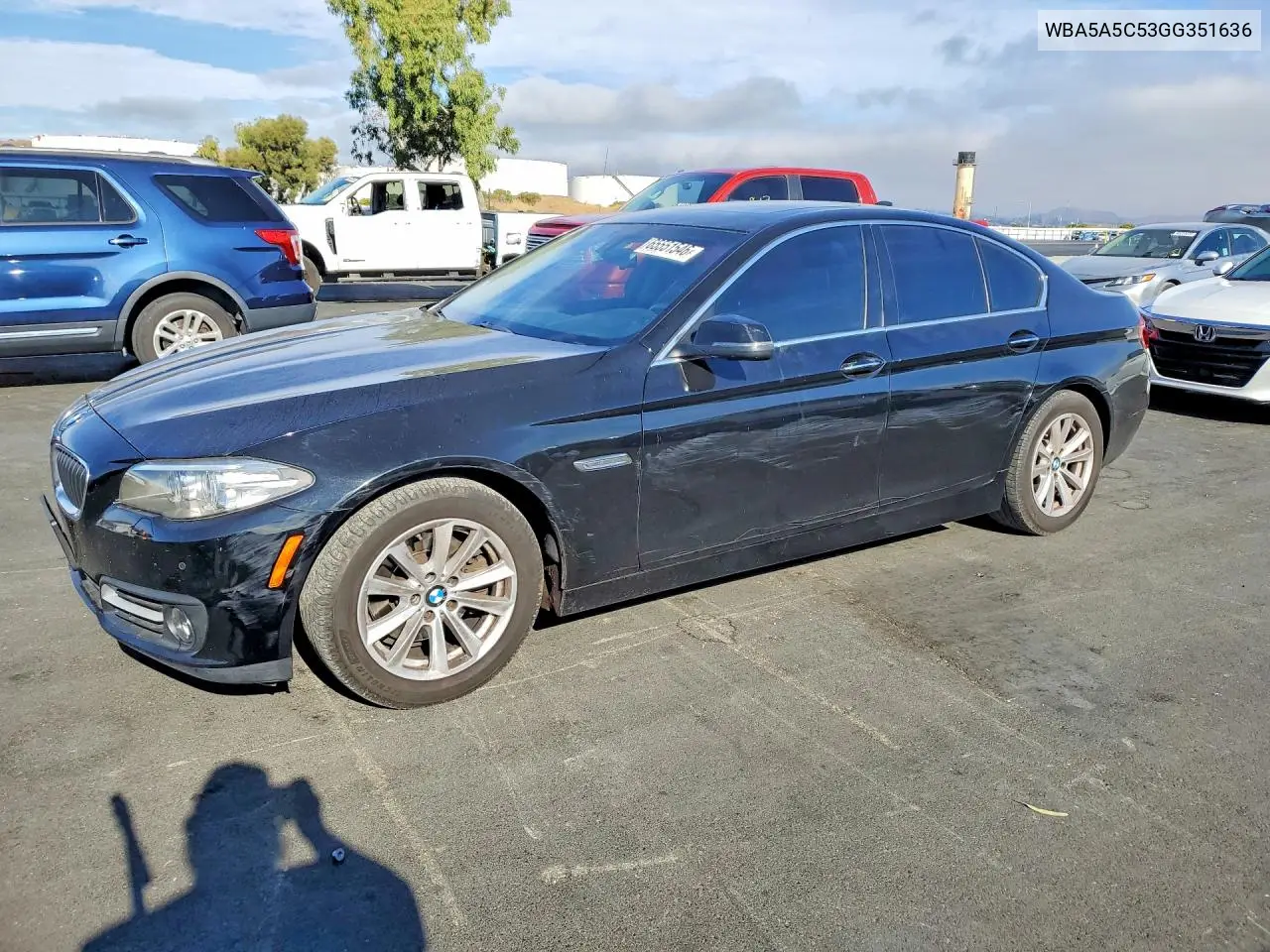 BMW 5ER 2016, VIN WBA5A5C53GG351636