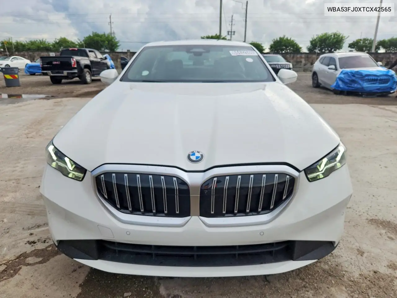 2026 BMW 5ER VIN WBA53FJ0XTCX42565 — фото 5