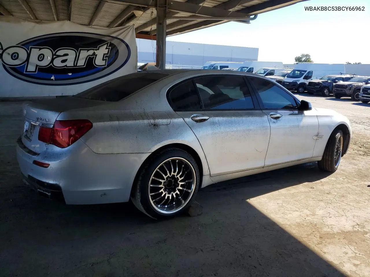2011 BMW 7ER VIN WBAKB8C53BCY66962 — фото 3