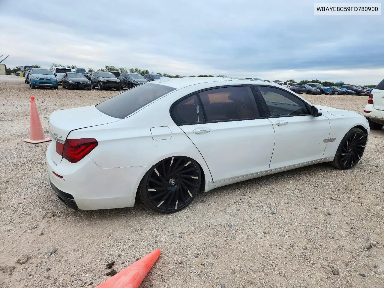 2015 BMW 7ER VIN WBAYE8C59FD780900 — фото 3